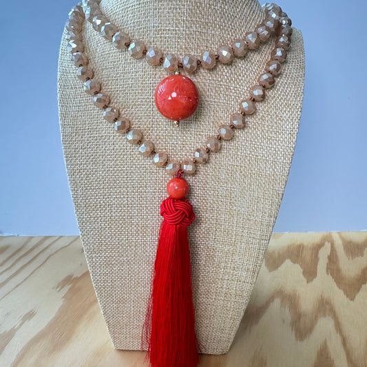 Collar Nappa Naranjo Cristales y Tassel - Hecho en Italia