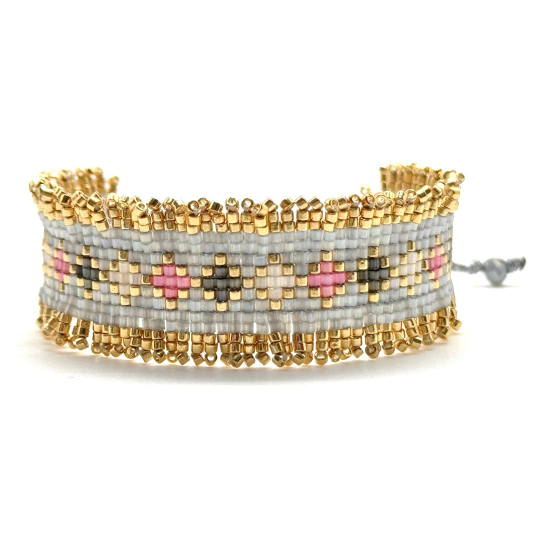 Pulsera Miyuki Nebula & Gold – Hecha a mano, baño de oro, diseño geométrico elegante
