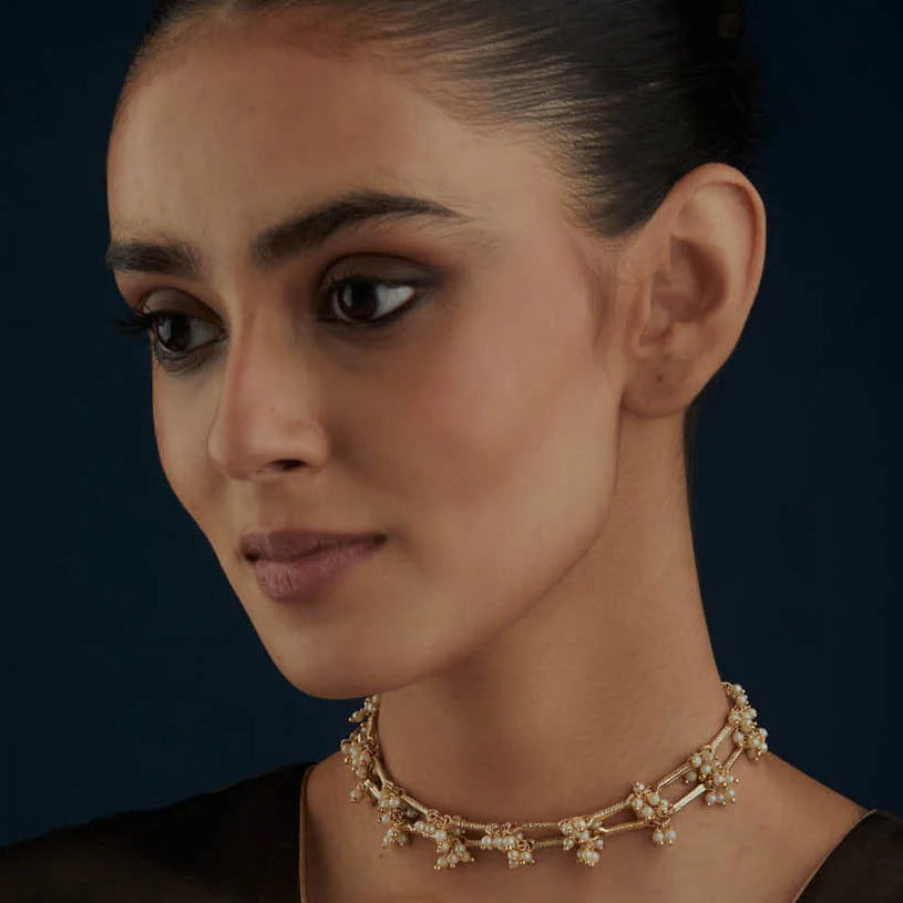 Collar Noor doble perla artesanal dorado, joyería semi lujo hecha a mano