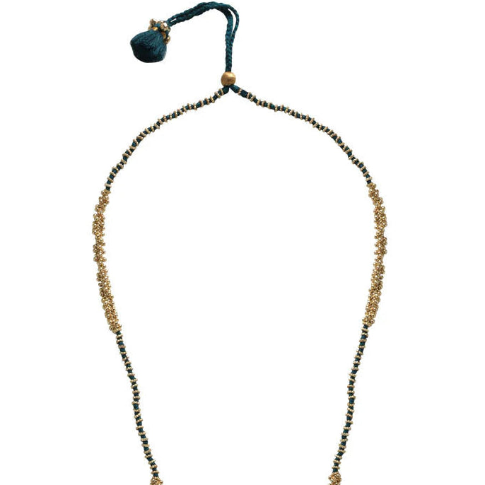 Collar Manira neckstring artesanal con espejos en tono teal, joyería semi lujo hecha a mano