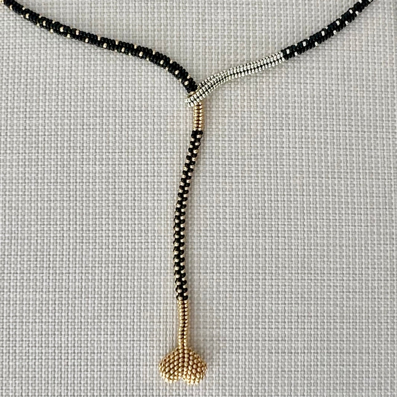 Collar Lazos Nite Party | Collar artesanal con mostacillas checas y corazón Miyuki