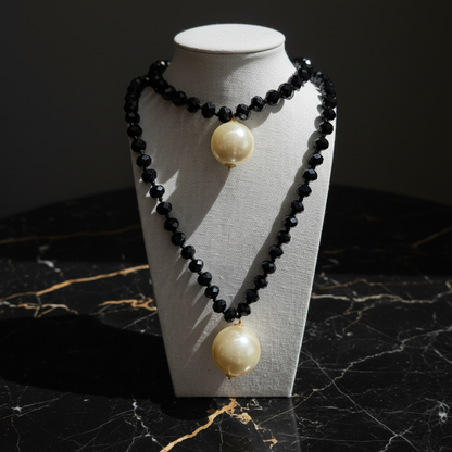 Collar Sfera Cristal y Resina Perla