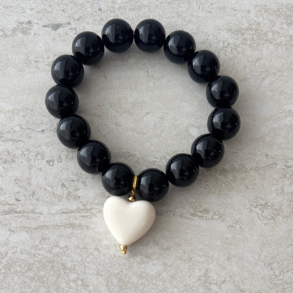 Pulsera Negra Corazón Blanco - Resina Italia
