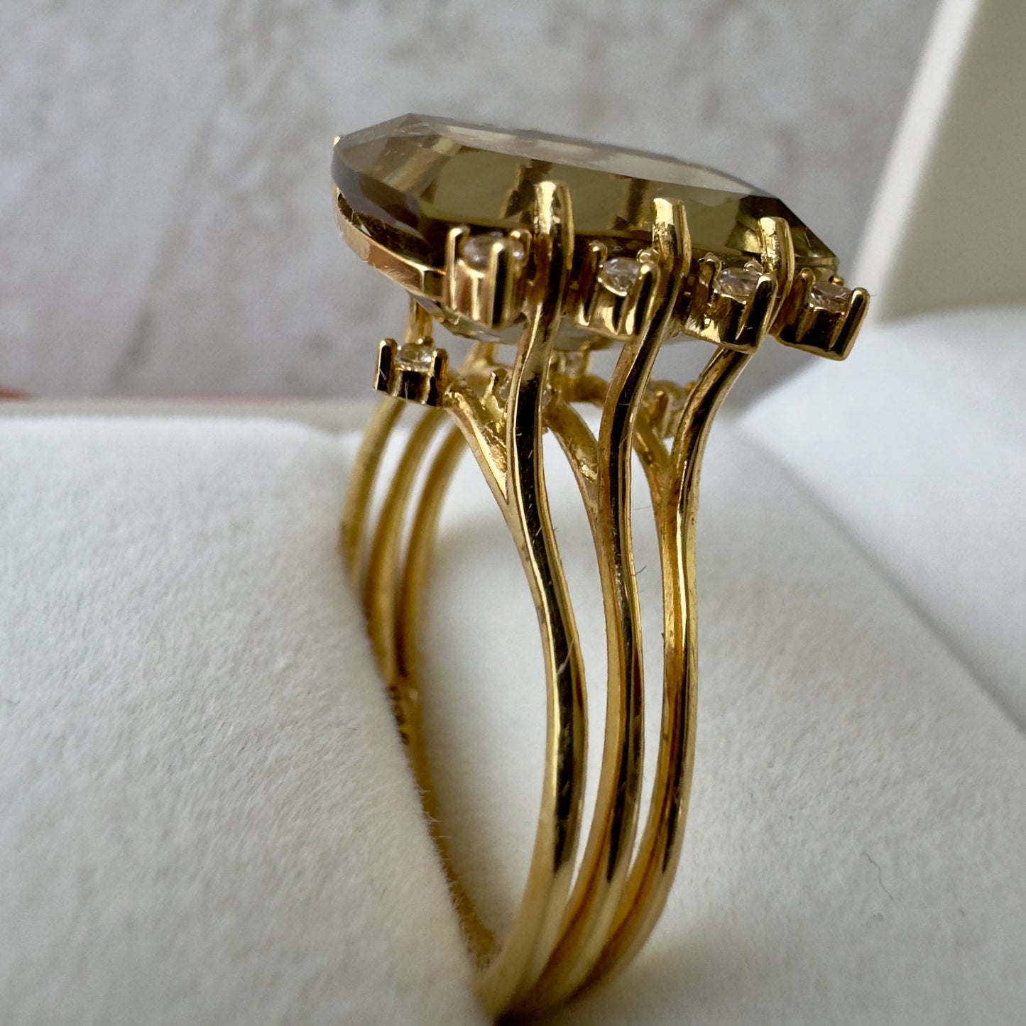 Anillo Vermeil Transparenza con Olive Quartz | Oro 18k sobre Plata 925