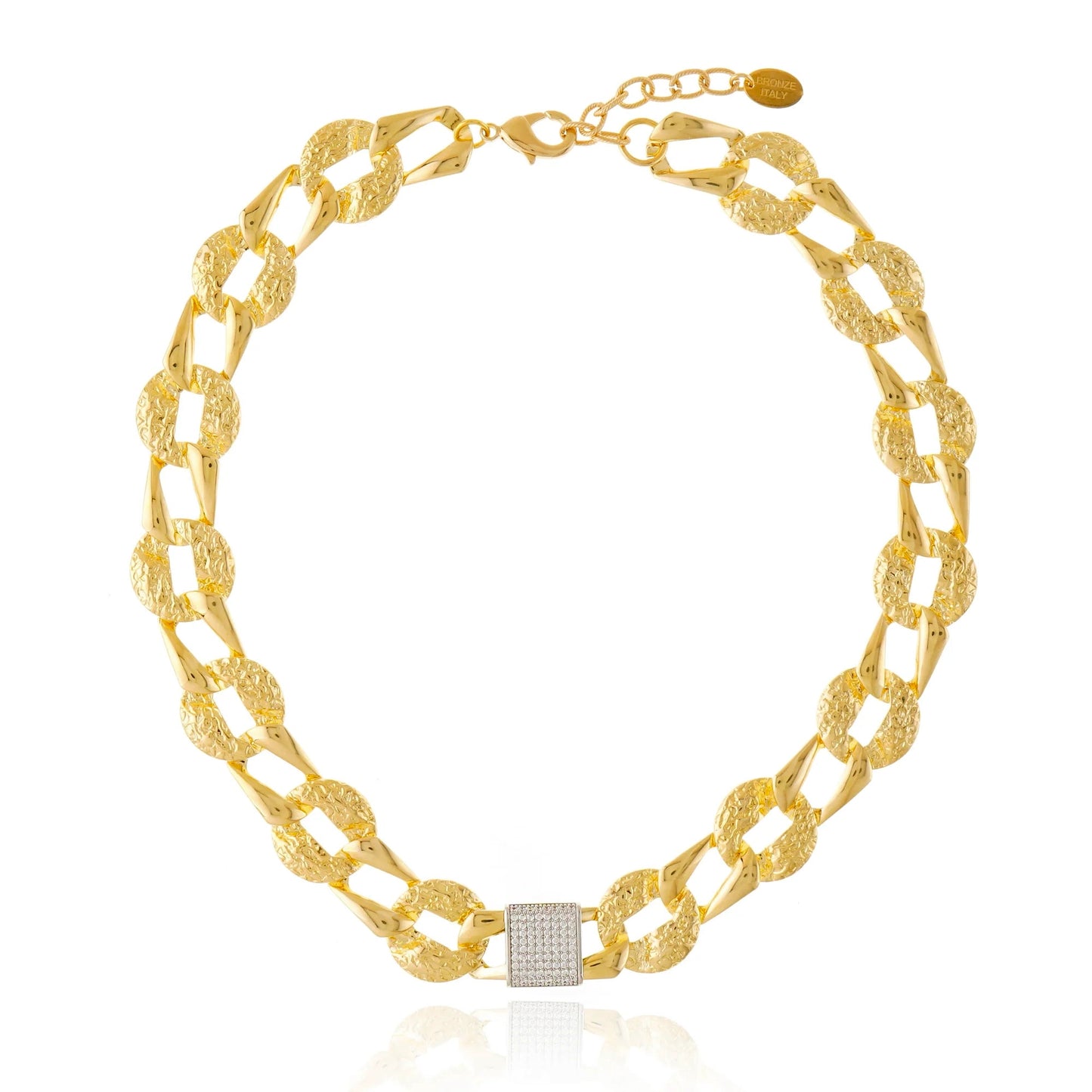 Collar Laguna – Statement Dorado Semilujo con Zirconia