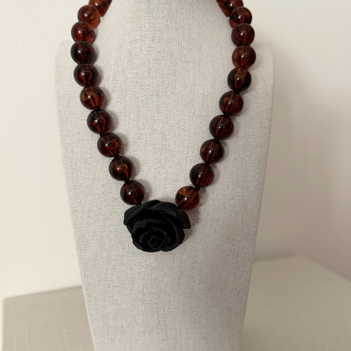 Collar Camelia Tartaruga – vista 6 – Trovare Chile