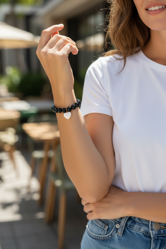 Pulsera Negra Corazón Blanco - Resina Italia