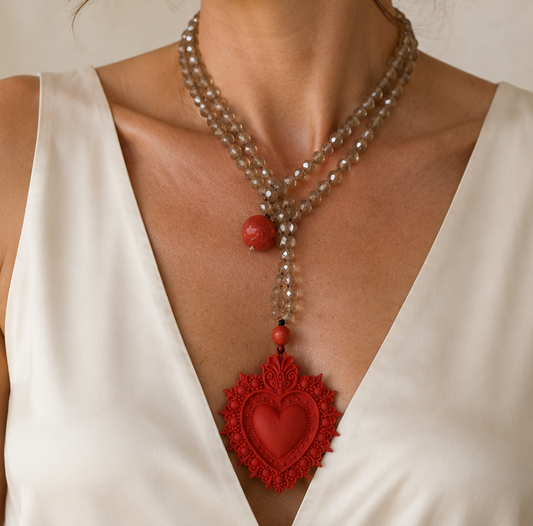 Collar Cuore Sacro Terra Rosso de resina italiana – Trovare Chile