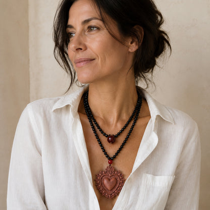 Collar Cuore Sacro Terra Grafito – vista 3 – Trovare Chile