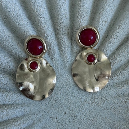 Aros Julieta Rojo Baño de Oro 18K y Resina Roja