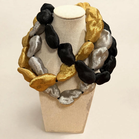 Collar Marylin de resina italiana – Trovare Chile