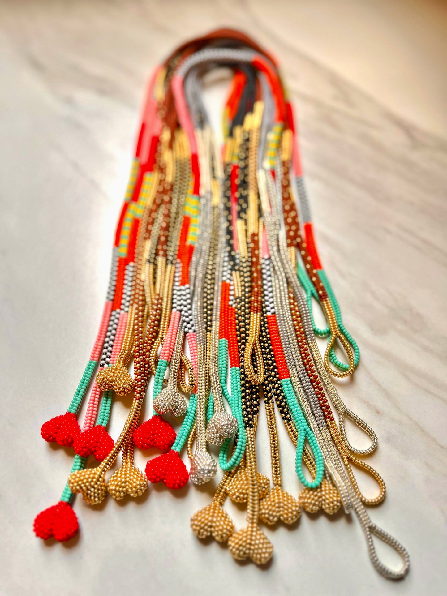 Collar Lazos Nite Party | Collar artesanal con mostacillas checas y corazón Miyuki