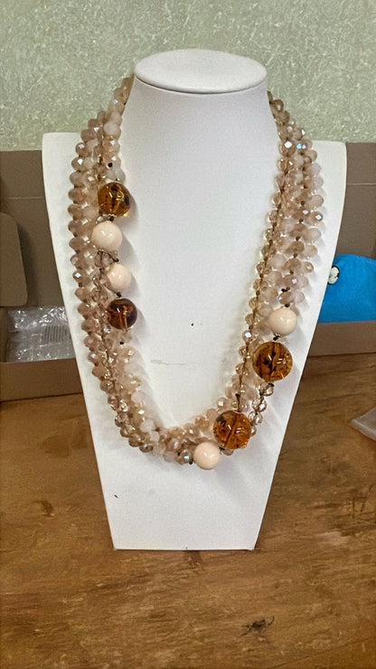 Collar Regina Terra– Collar Artesanal Vueltas en Resina y Cristal Ultraliviana