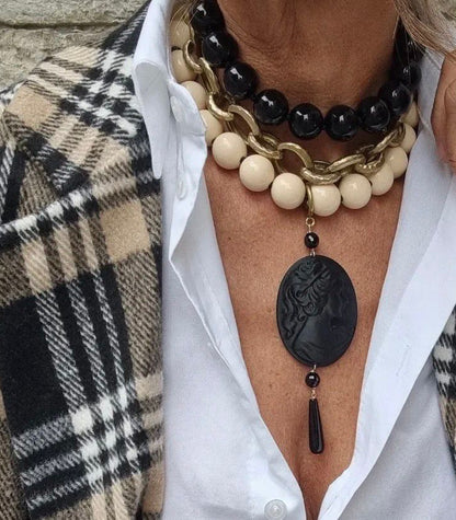 Collar Filo  Ivory  Resina Ajustable