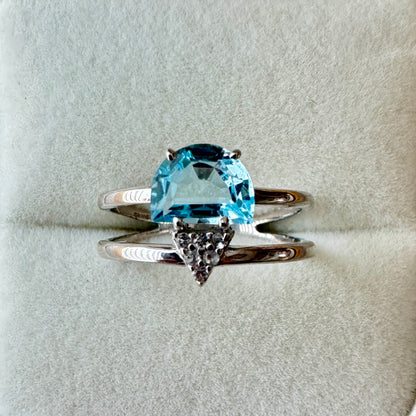 Anillo Pendulum Collection con Sky Blue Topaz | Rodio sobre Plata 925