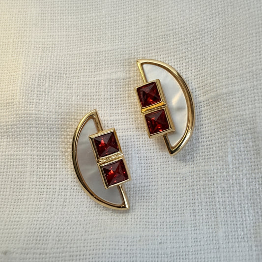 Aros Symmetry Studs Madre Perla