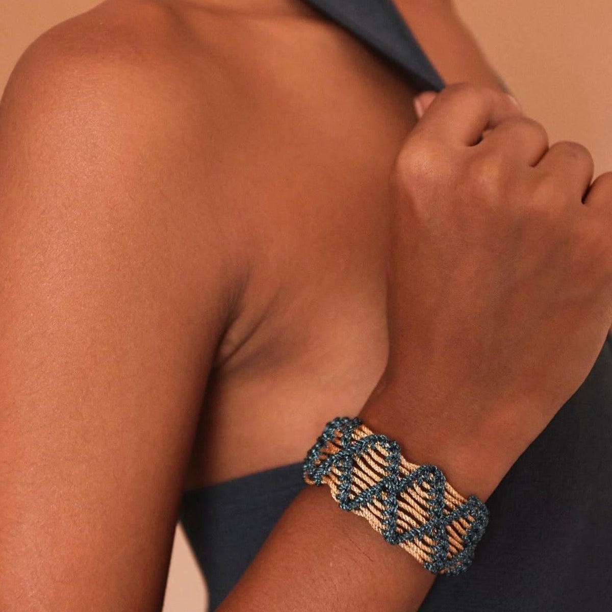 Pulsera Dama Nº2 Peach Silver Grey – vista 3 – Trovare Chile