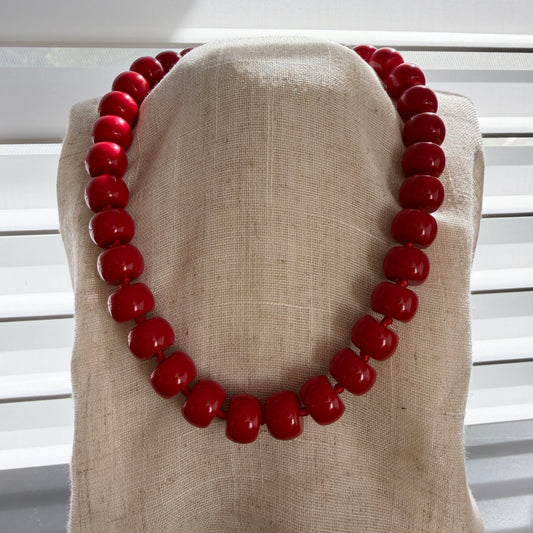 Collar corto resina rojo de Italia 