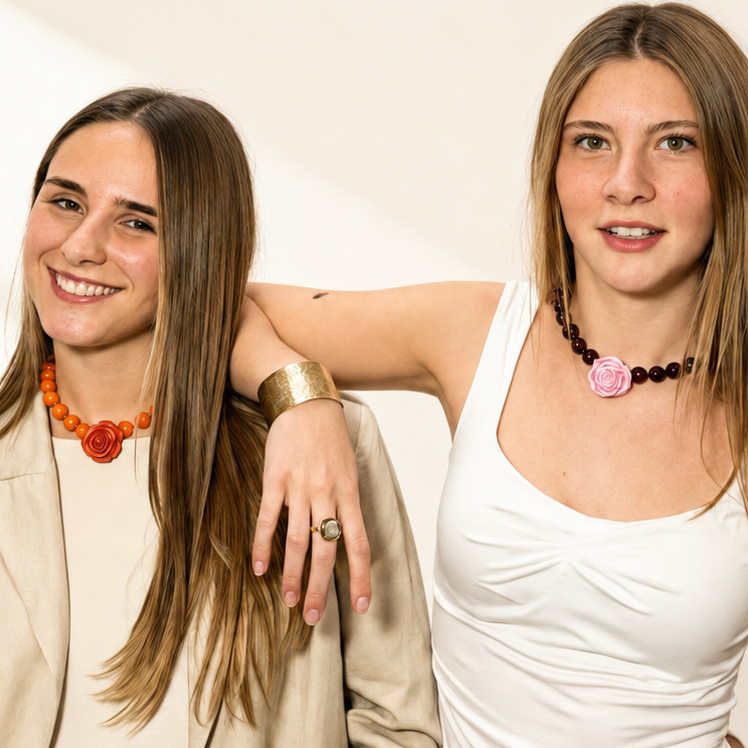 Collar Camelia Tartaruga – vista 2 – Trovare Chile