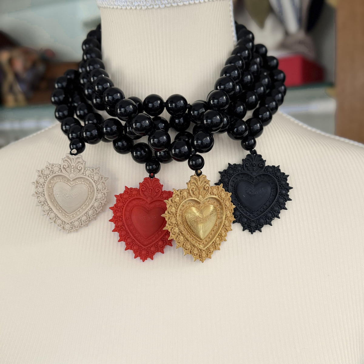 Collar Cuore de resina – vista 2 – Trovare Chile