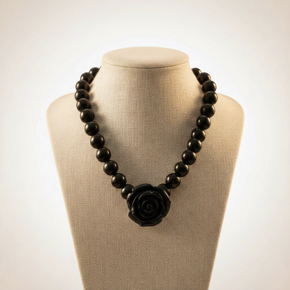 Collar Camelia negro total – vista 5 – Trovare Chile