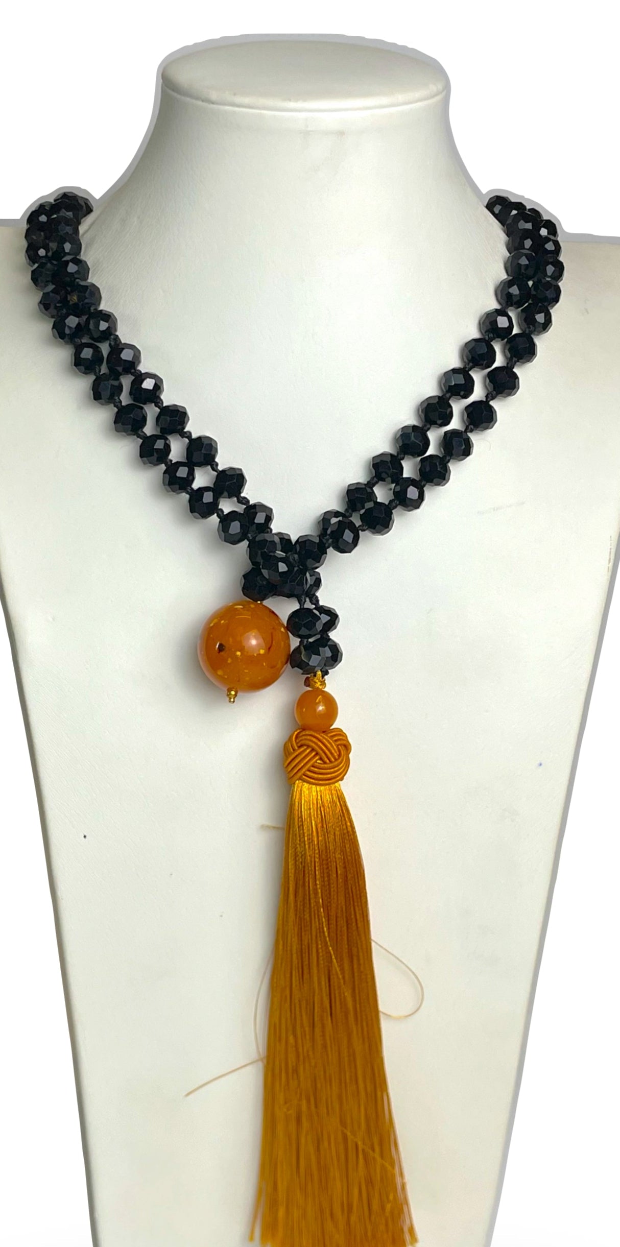 Collar Nappa Negro Mostaza Cristales y Tassel  - Hecho en Italia