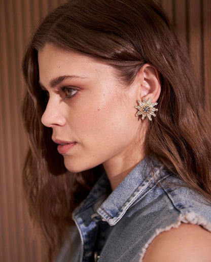 aros hechos en miyuki de Erika Valencia