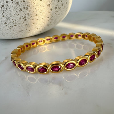 Pulsera Bangle dorada con cristales – hecha en Turquía