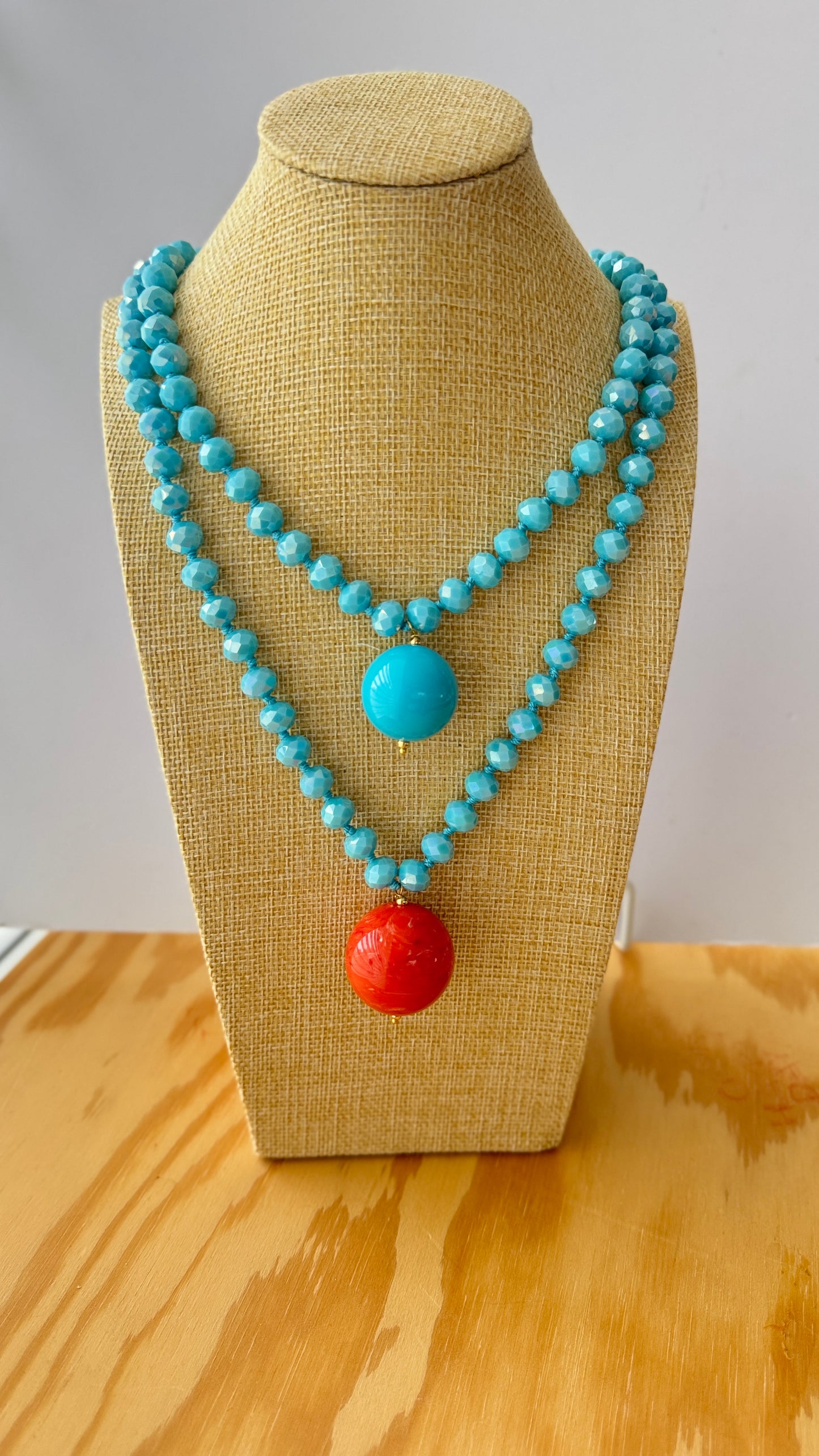 Collar Esfera Cristal y Resina Turquesa - Hecho en Italia