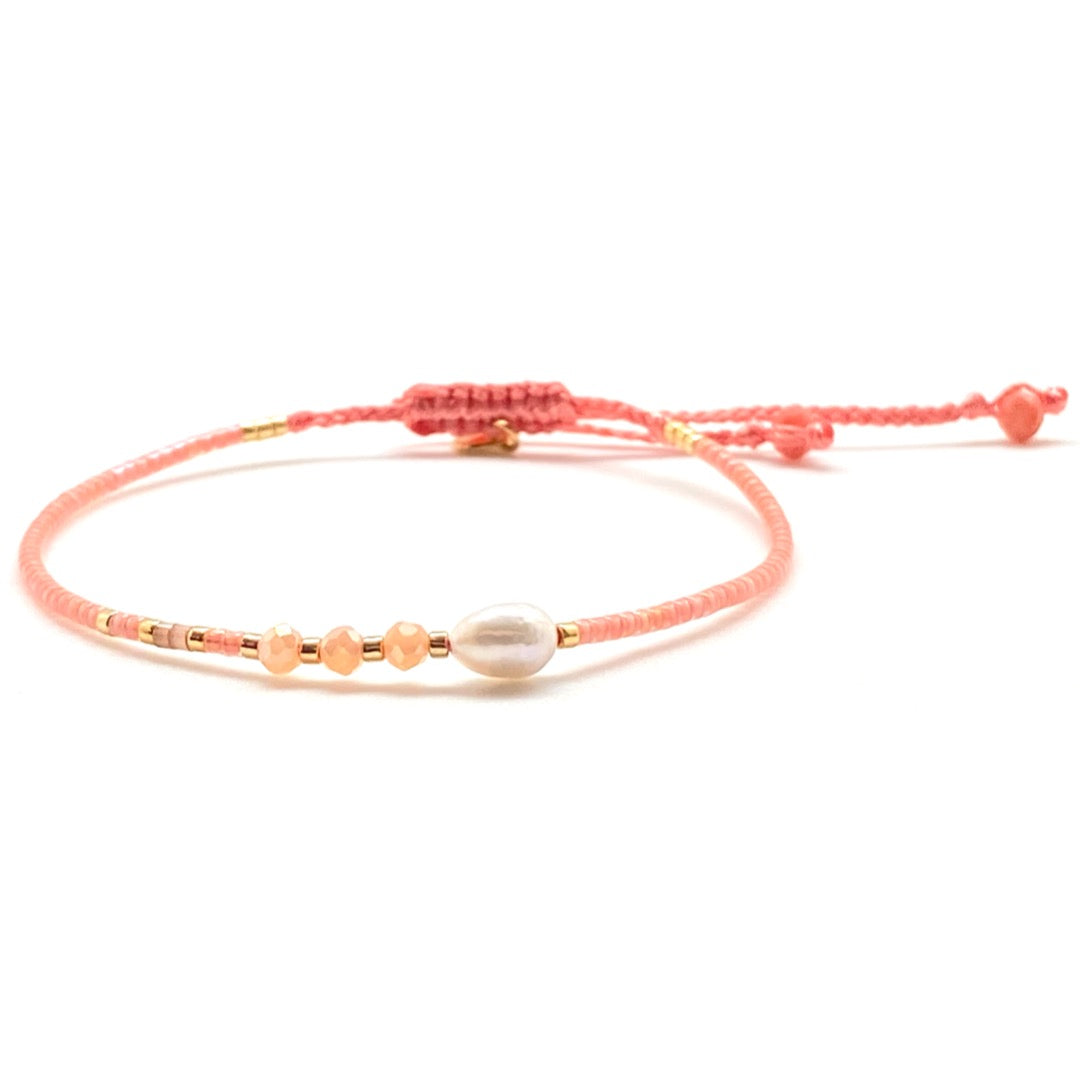 Pulsera Miyuki Single Creamy Peach – Hecha a mano, baño de oro, perla, cristales