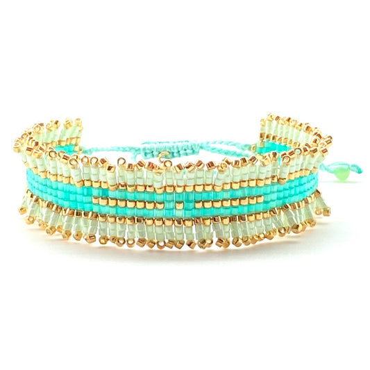 Pulsera Miyuki Mint Green Flecos – Hecha a mano, baño de oro, diseño geométrico elegante