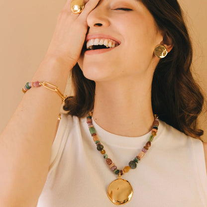 Collar con Piedras y  Baño de Oro 24k