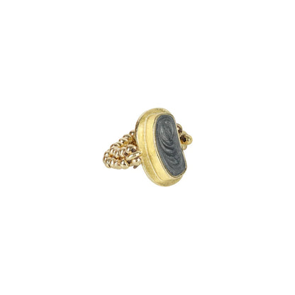Anillo Boat Stone gris con efecto nacarado, marco dorado y banda de cuentas doradas