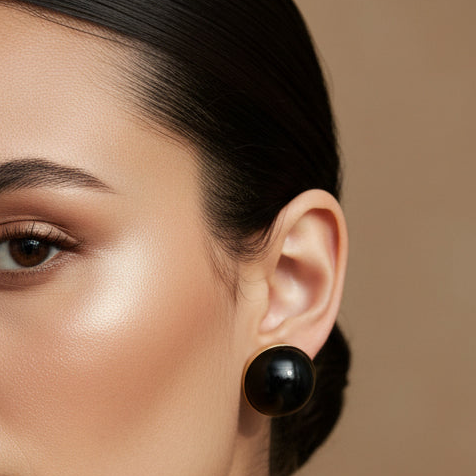 Aros Valentina negro de resina con baño de oro – Trovare Chile