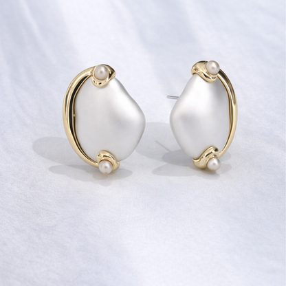 aros elegantes mujer con perla natural diseño bicolor moderno