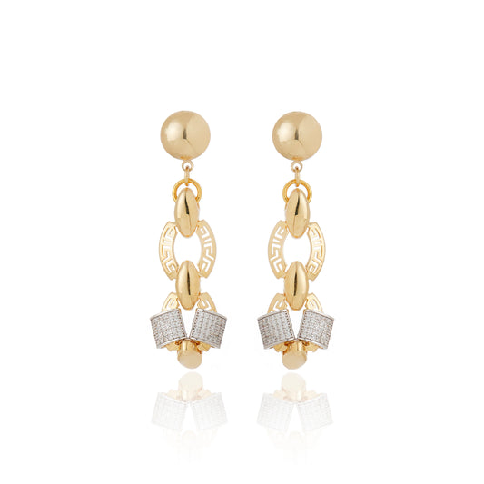 Aros Arona dorados semilujo con eslabones geométricos y zirconia pavé – Trovare Chile