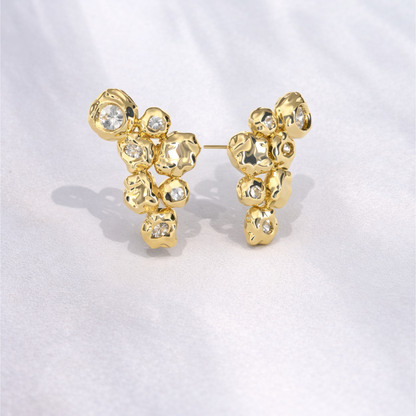 aros elegantes con zirconia diseño moderno organico mujer