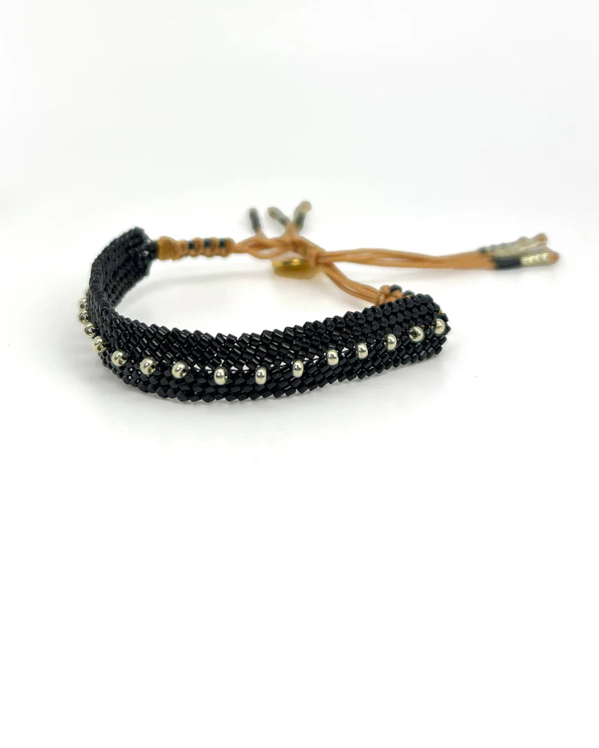 pulsera miyuki negra con plateado lujo artesanal estilo boho