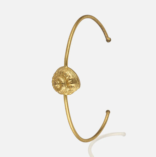 pulsera dorada baño de oro