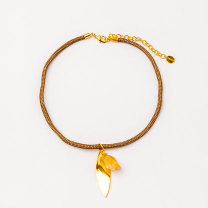 Collar Ajustable con Citrino y Detalle Hoja | Baño de Oro 24k | Hecho en España