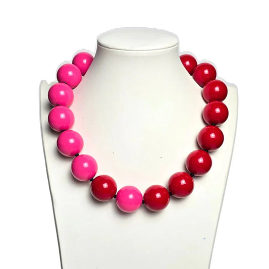 Collar Astra artesanal en resina bicolor, ultraliviano – Trovare Chile