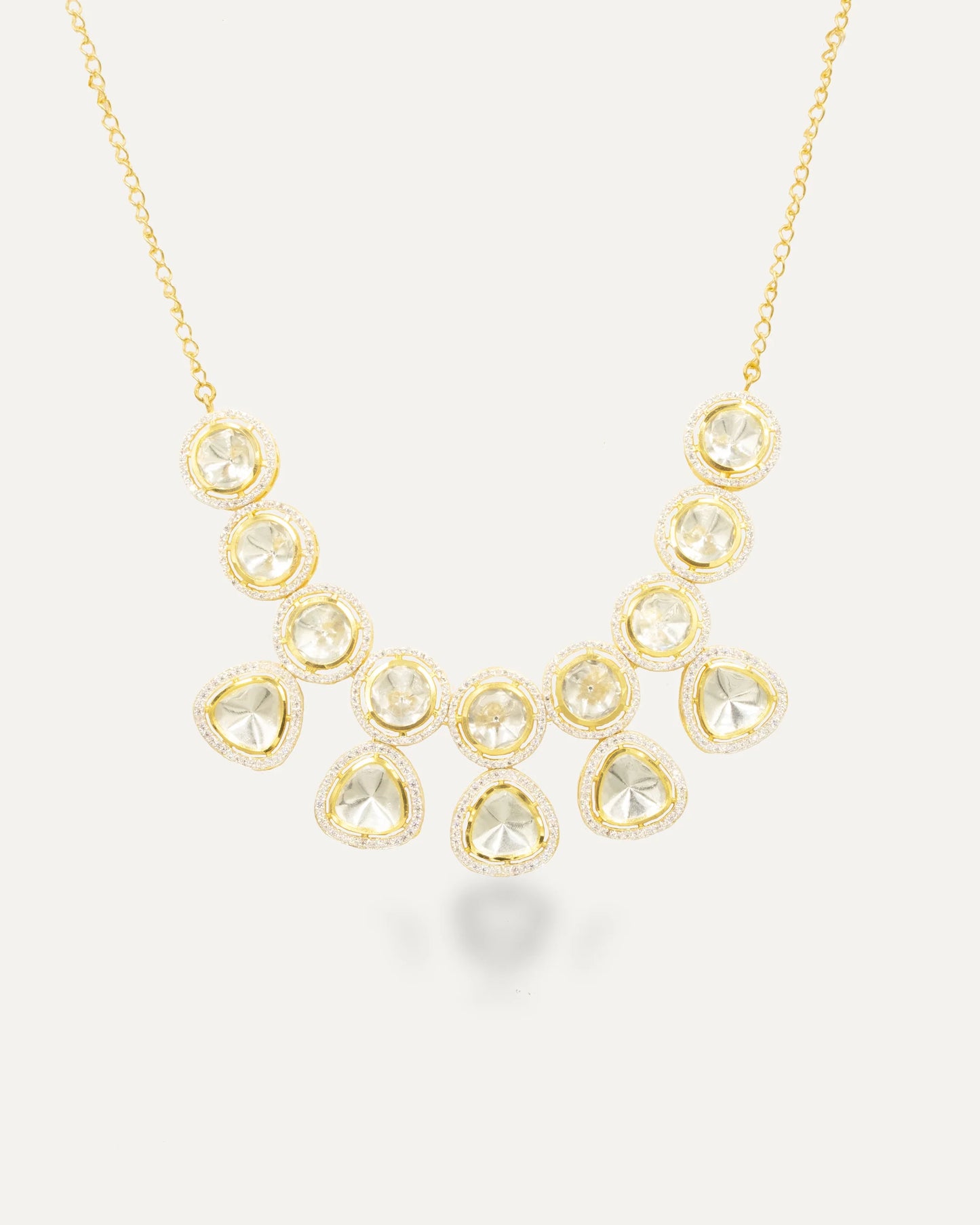 Collar Zia – Estilo Polki con Baño de Oro 18K y Brillo de Cristales