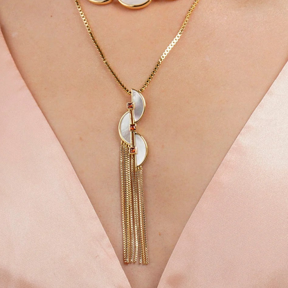 Collar Connection Fringe madre perla dorado – Trovare Chile