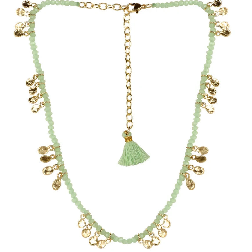 collar corto color menta y dorado