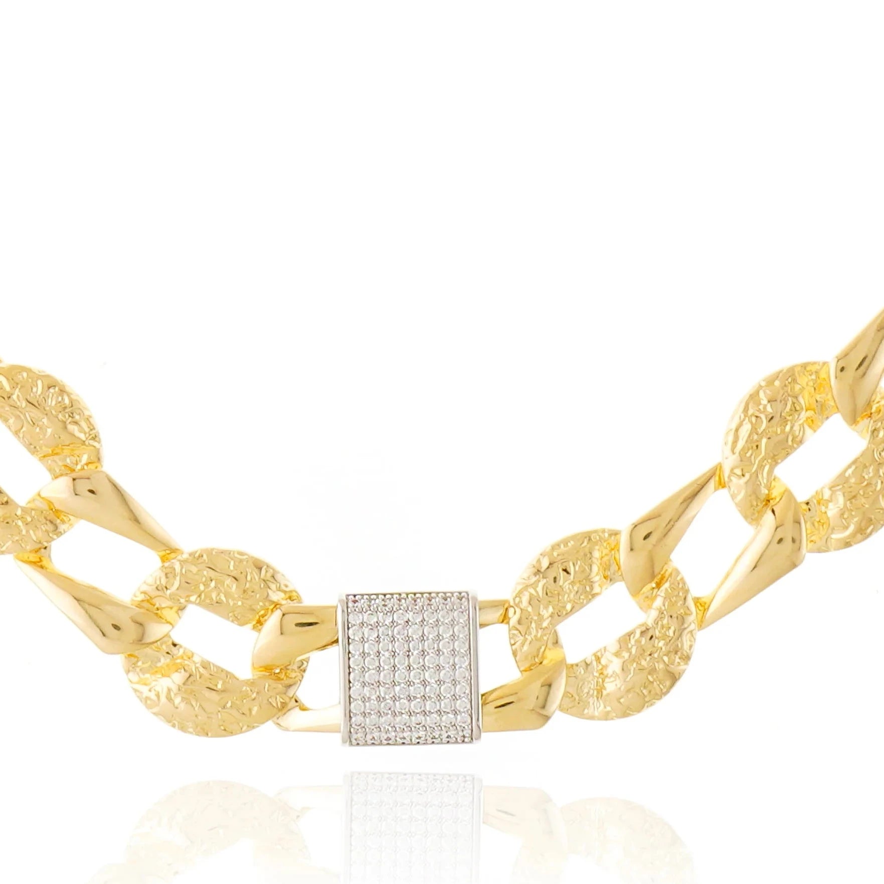 Collar Laguna dorado semilujo con eslabones texturizados y zirconia – Trovare Chile