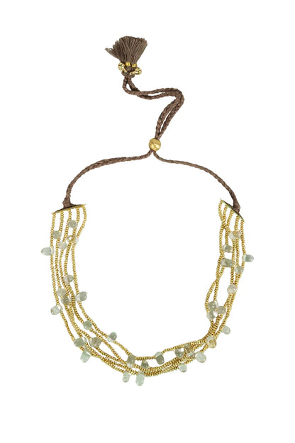Collar Ayra Layering blanco de House of Tuhina: hileras de cuentas doradas con gotas blancas y cordón ajustable, hecho a mano en India