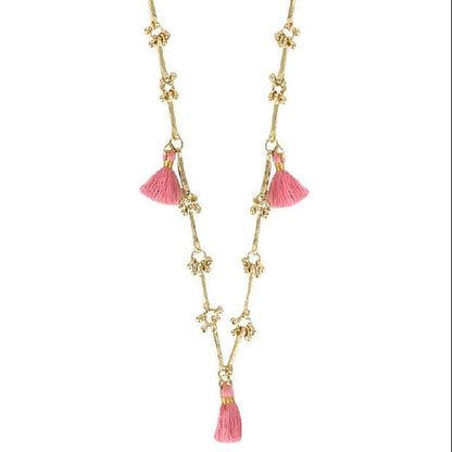 detalles de collar rosa