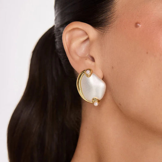 aros elegantes mujer con perla natural diseño bicolor moderno