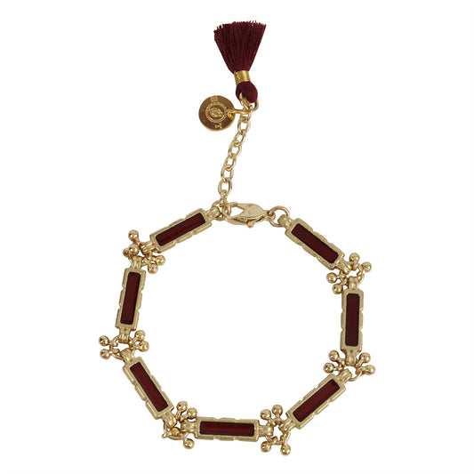 pulsera roja hecha en india