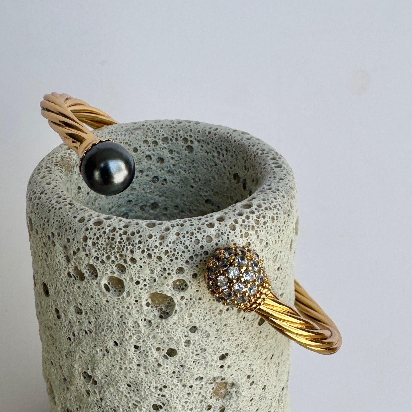 pulsera hecha en turquía baño oro perla y cristales